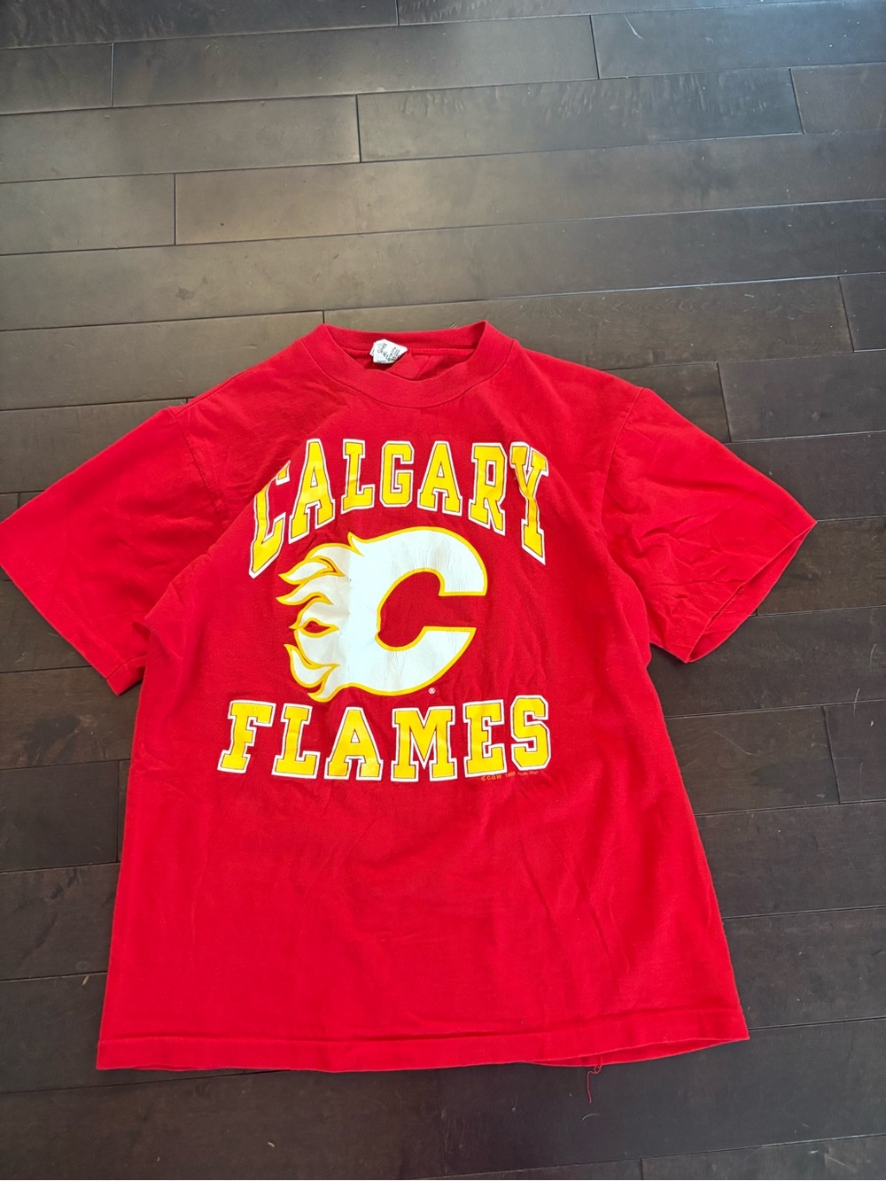 Vintage 80s Calgary Flames Red Graphic Tee